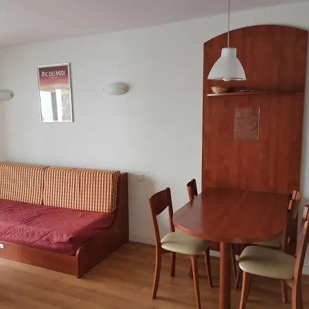 T2 Pour 4 Pers. Avec Terrasse, Piscine Couverte Et Salle De Fitness, Proche Des Pistes - Fr-1-404-199 La Mongie