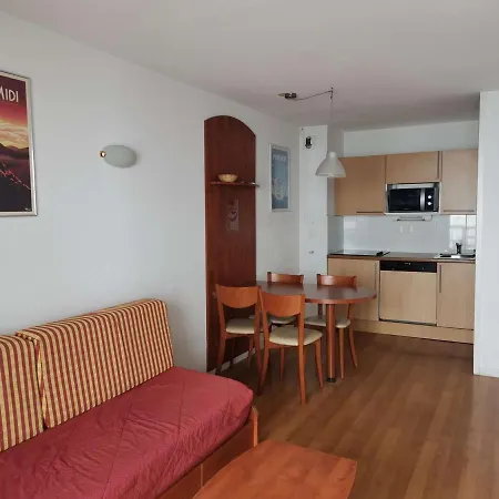 T2 Pour 4 Pers. Avec Terrasse, Piscine Couverte Et Salle De Fitness, Proche Des Pistes - Fr-1-404-199 アパート