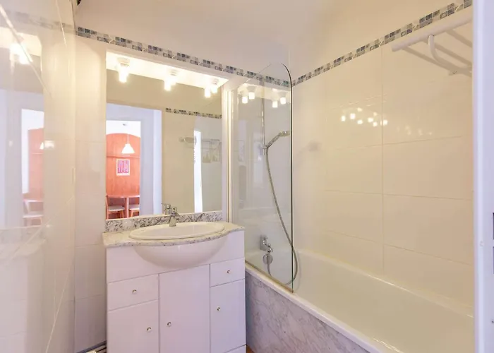 T2 Pour 4 Pers. Avec Terrasse, Piscine Couverte Et Salle De Fitness, Proche Des Pistes - Fr-1-404-199 لا مونجي