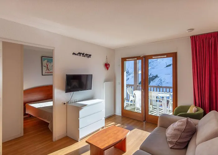 T2 Pour 4 Pers. Avec Terrasse, Piscine Couverte Et Salle De Fitness, Proche Des Pistes - Fr-1-404-199 Apartment